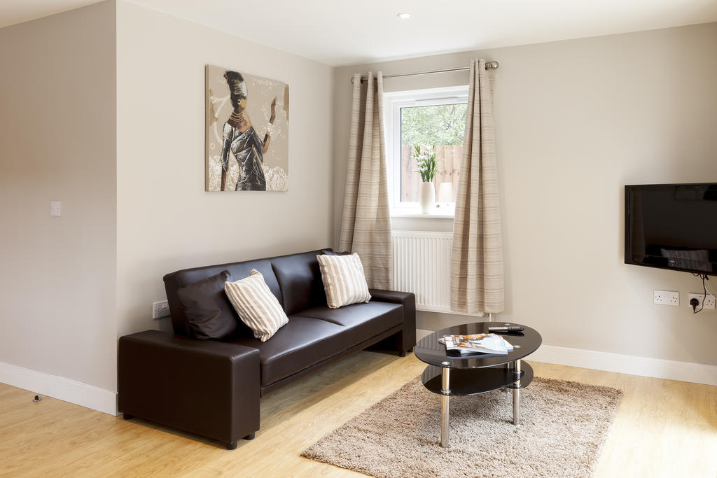 Saracens Courtyard Apartments Bourton-on-the-Water Room photo